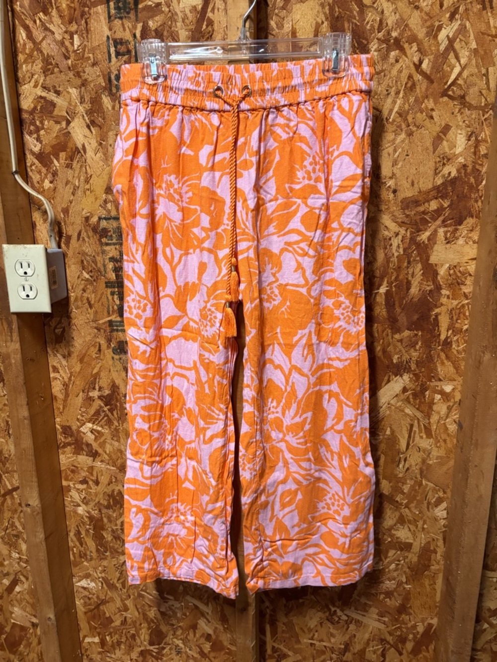 Women's Floral Wide-Leg Pants in Orange and Pink - Picture 3 of 5